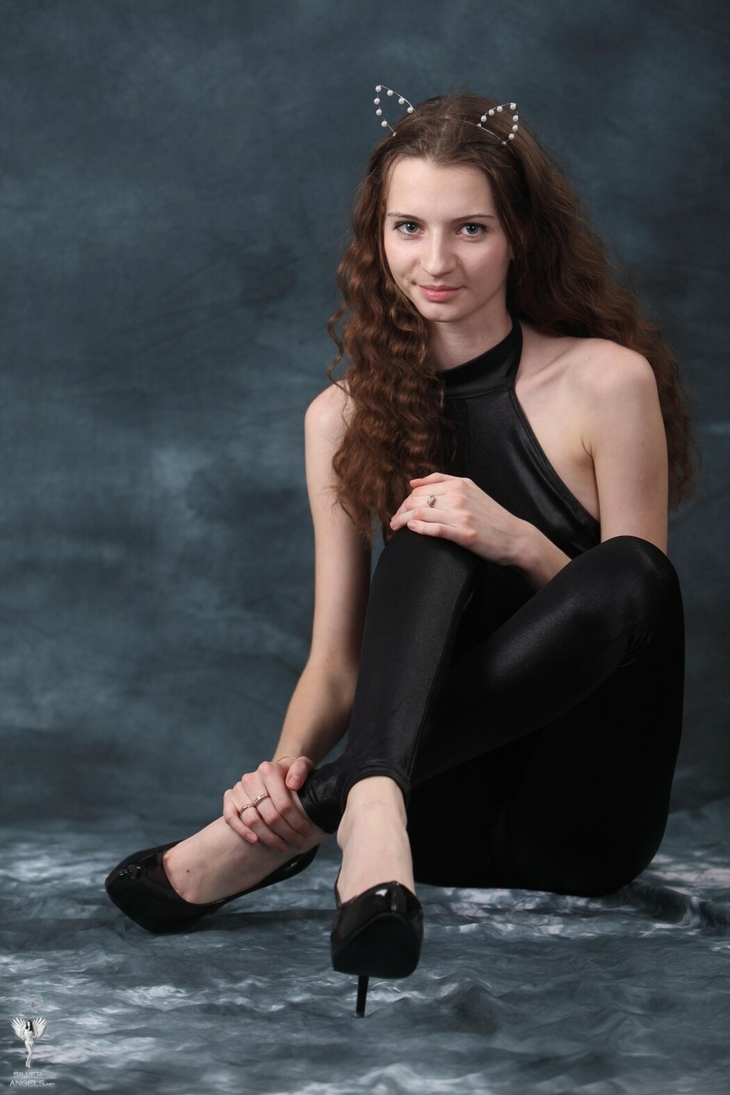 SilverAngels Marina &ndash; Black Cat 1