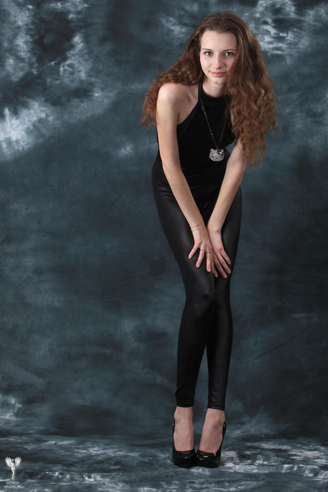 SilverAngels Marina &ndash; Black Cat 1