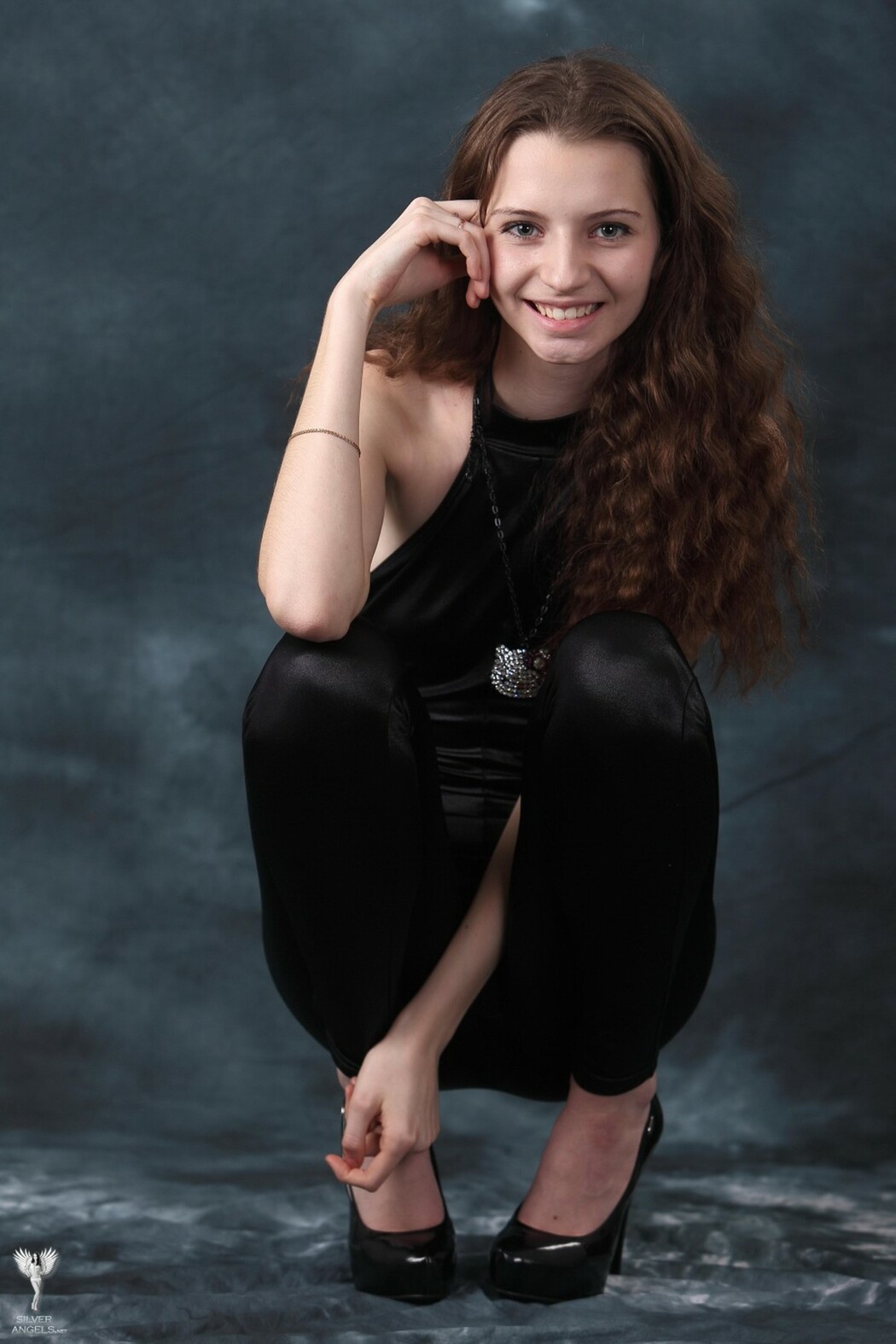 SilverAngels Marina &ndash; Black Cat 1