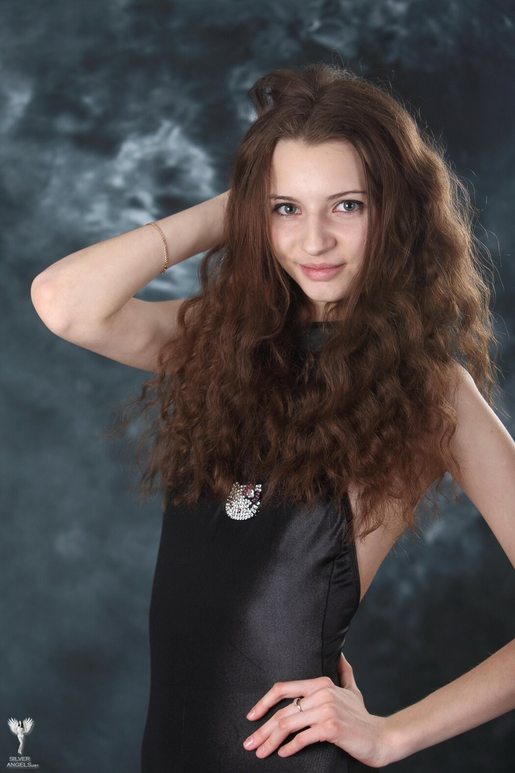 SilverAngels Marina &ndash; Black Cat 1