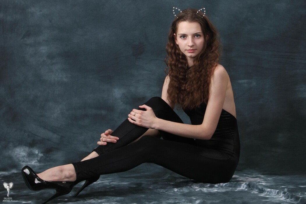 SilverAngels Marina &ndash; Black Cat 1