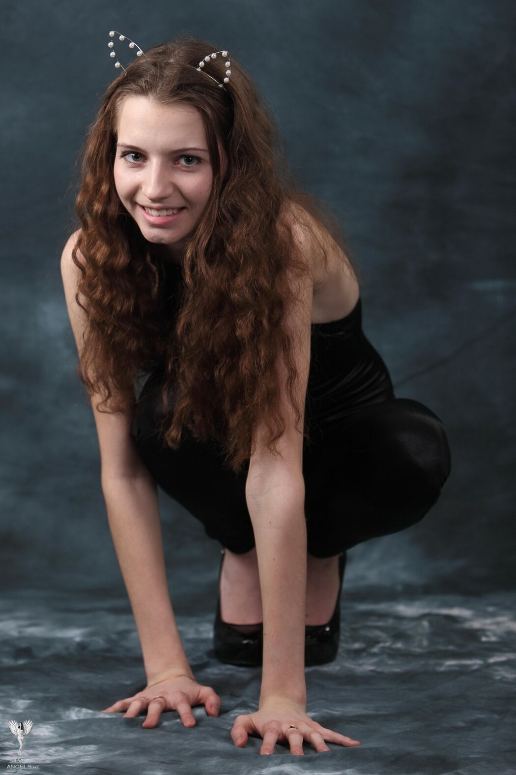 SilverAngels Marina &ndash; Black Cat 1