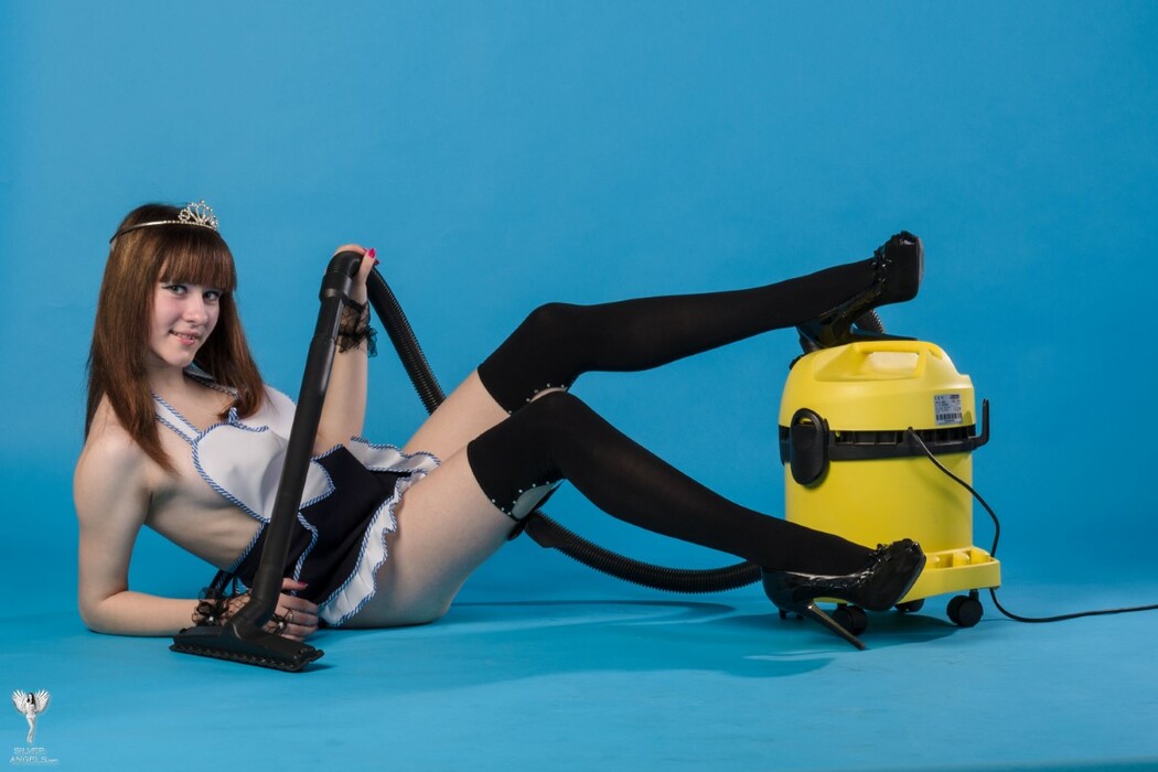 SilverAngels Christy &ndash; Maid 1