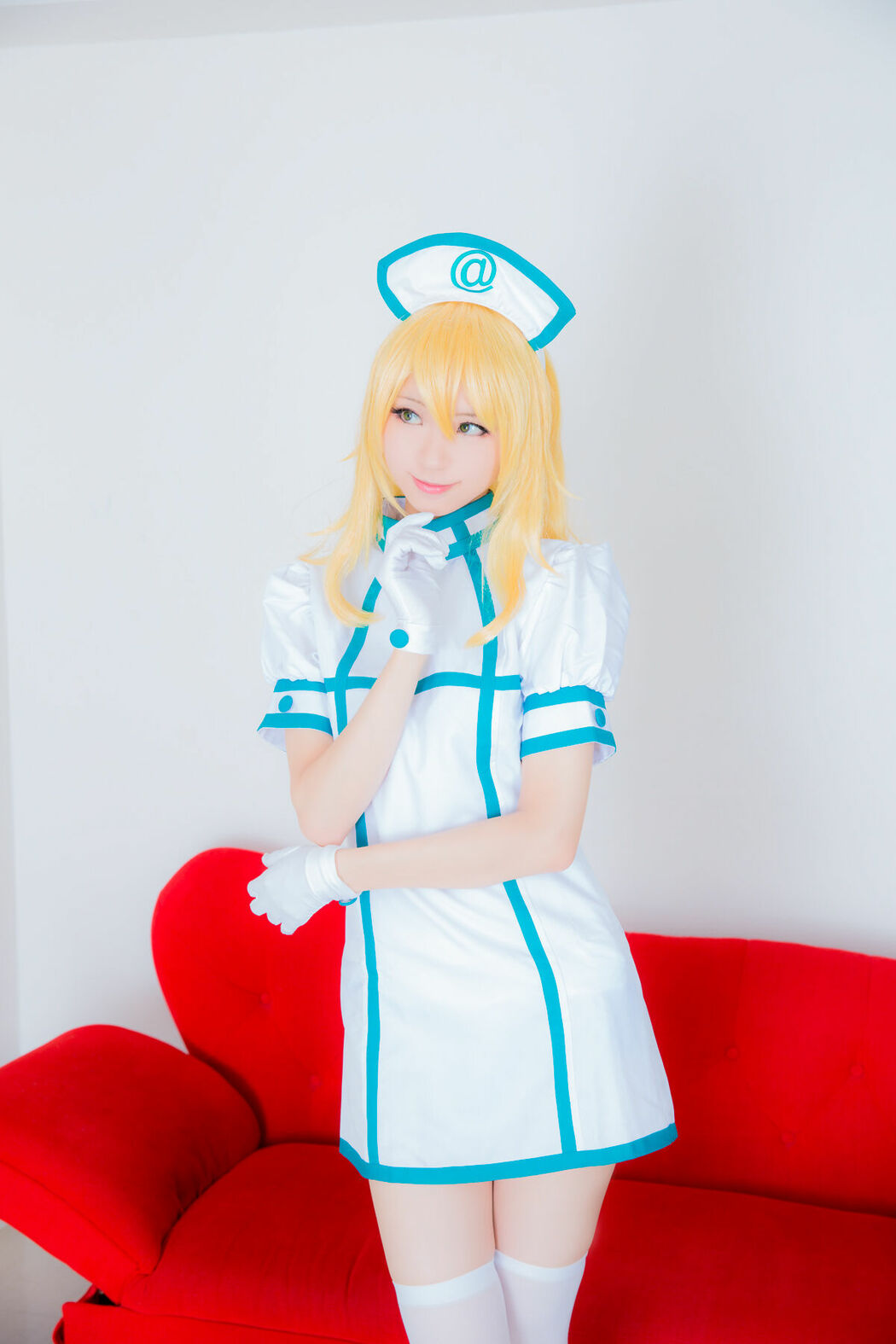 Coser@Mikehouse ミケ – Top Idol Sleeping Beauty Part01 (70P)