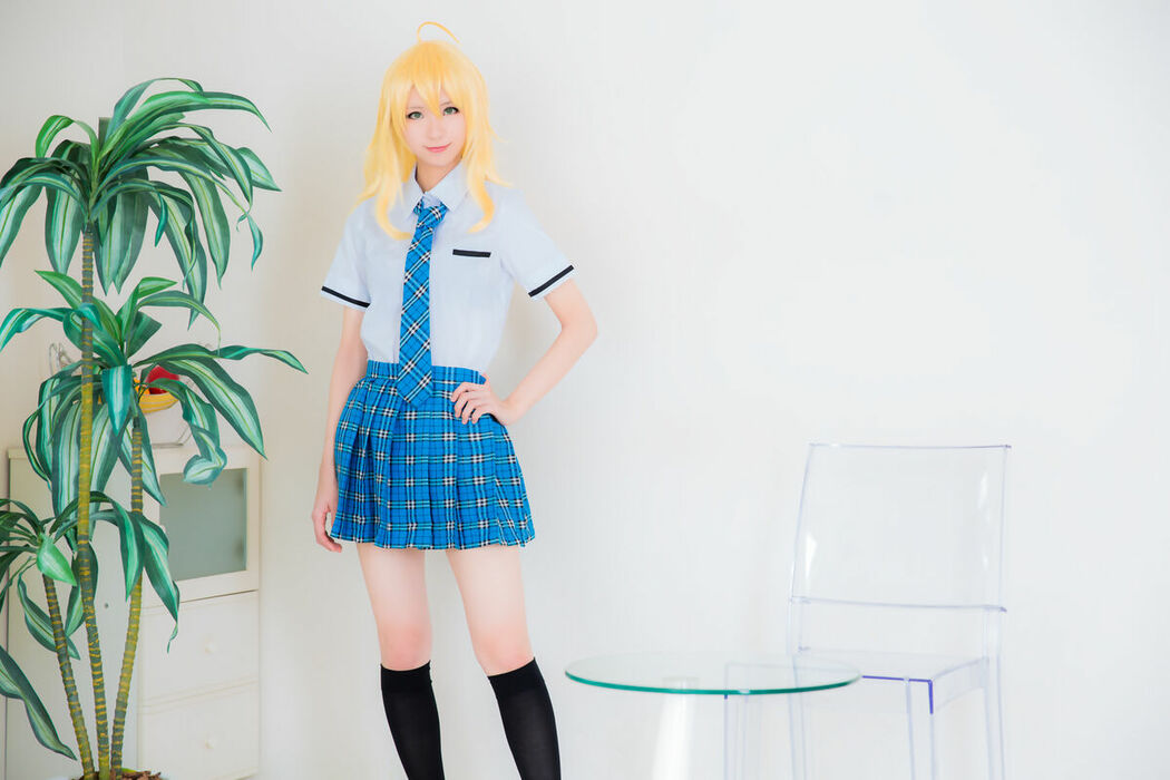 Coser@Mikehouse ミケ – Top Idol Sleeping Beauty Part01 (70P)