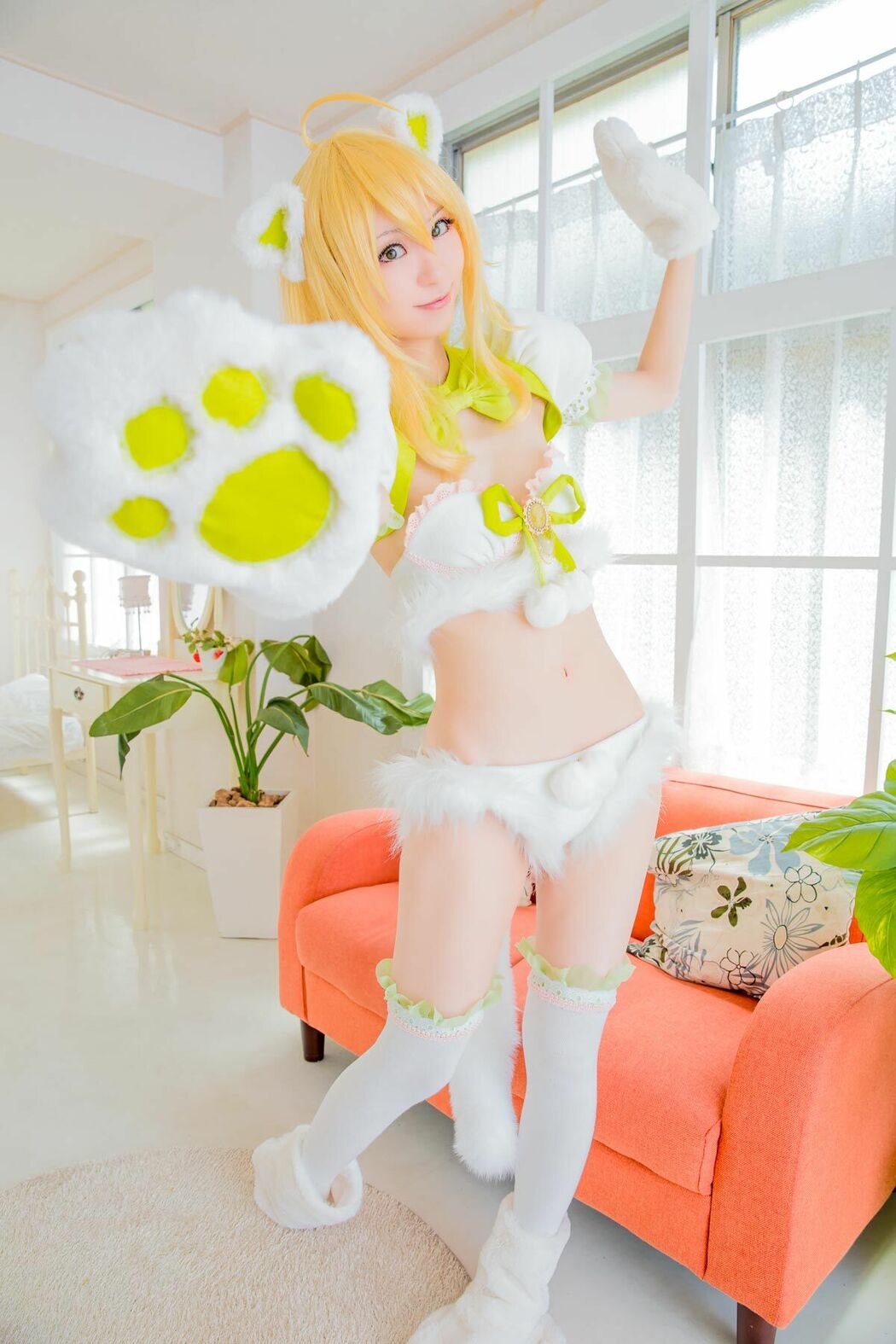 Coser@Mikehouse ミケ – Top Idol Sleeping Beauty Part02 (70P)