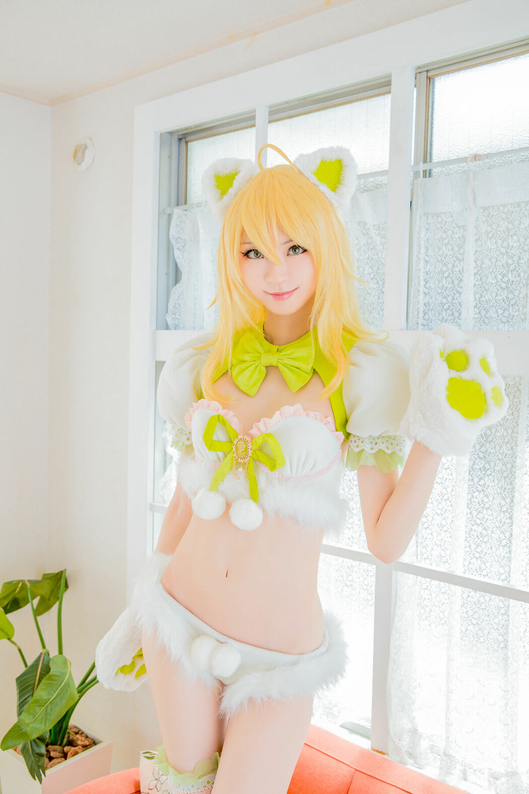 Coser@Mikehouse ミケ – Top Idol Sleeping Beauty Part02 (70P)