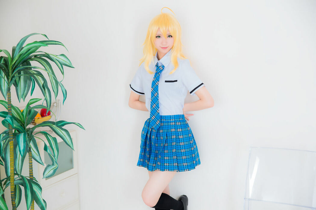 Coser@Mikehouse ミケ – Top Idol Sleeping Beauty Part01 (70P)