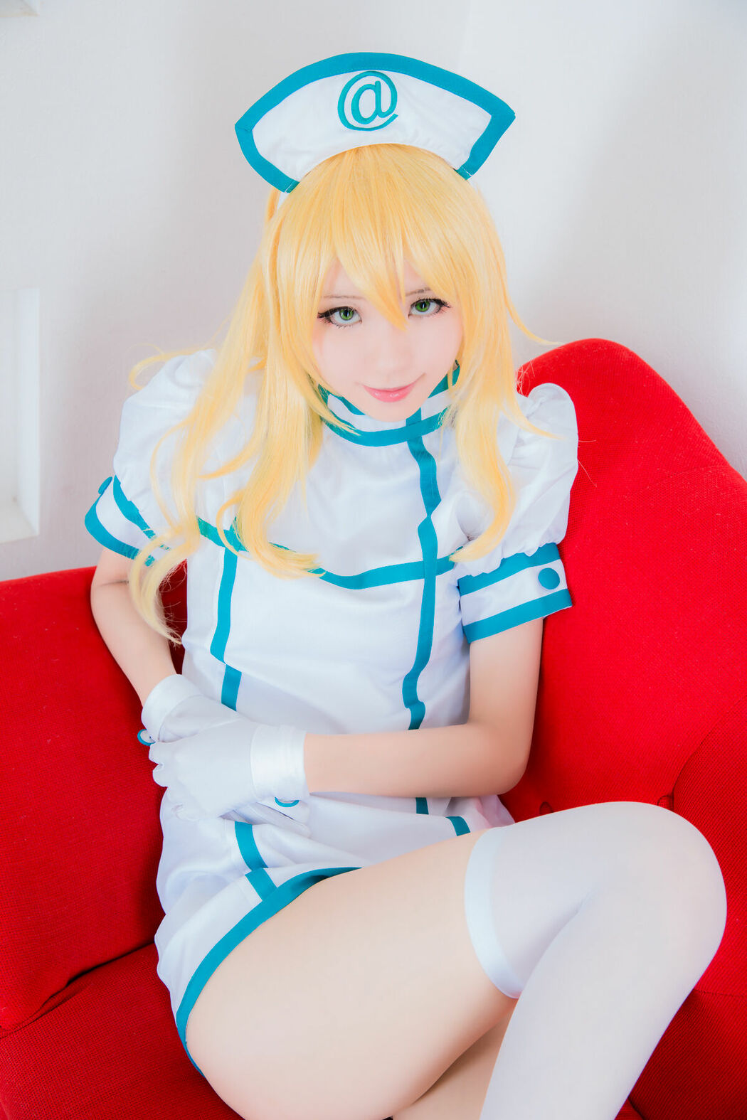 Coser@Mikehouse ミケ – Top Idol Sleeping Beauty Part01 (70P)