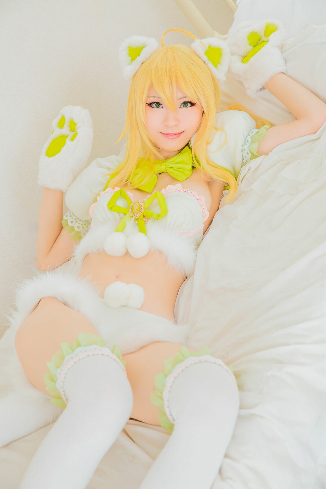 Coser@Mikehouse ミケ – Top Idol Sleeping Beauty Part02 (70P)