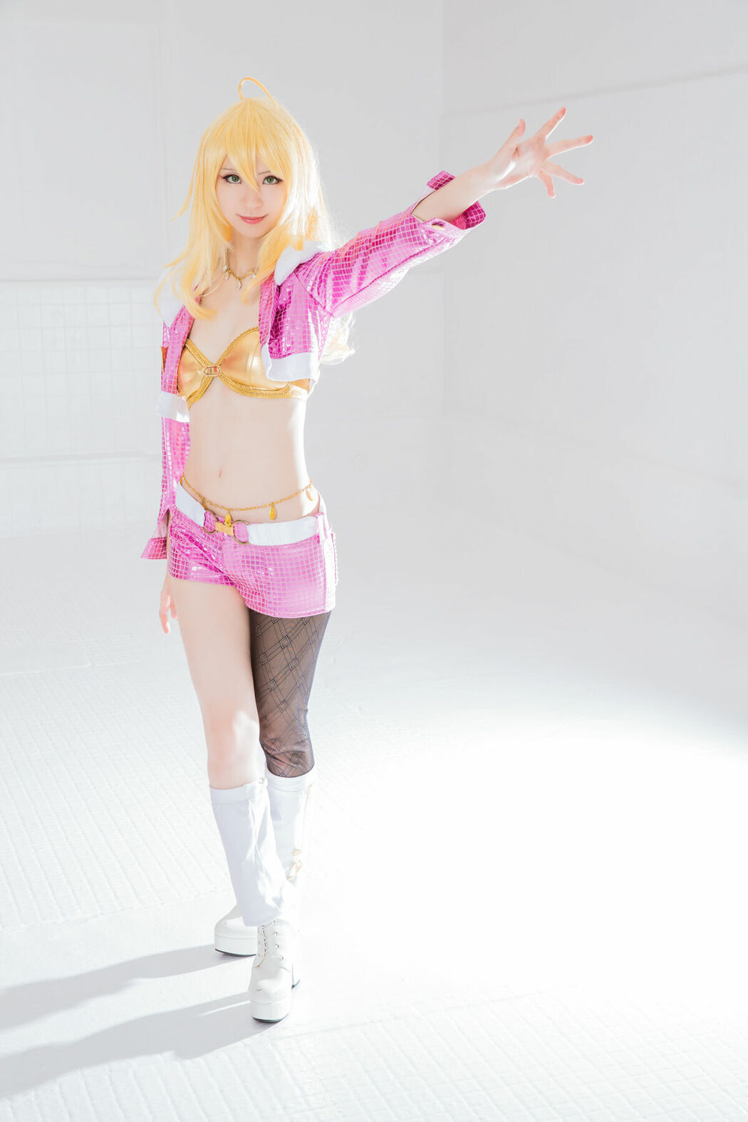 Coser@Mikehouse ミケ – Top Idol Sleeping Beauty Part01 (70P)