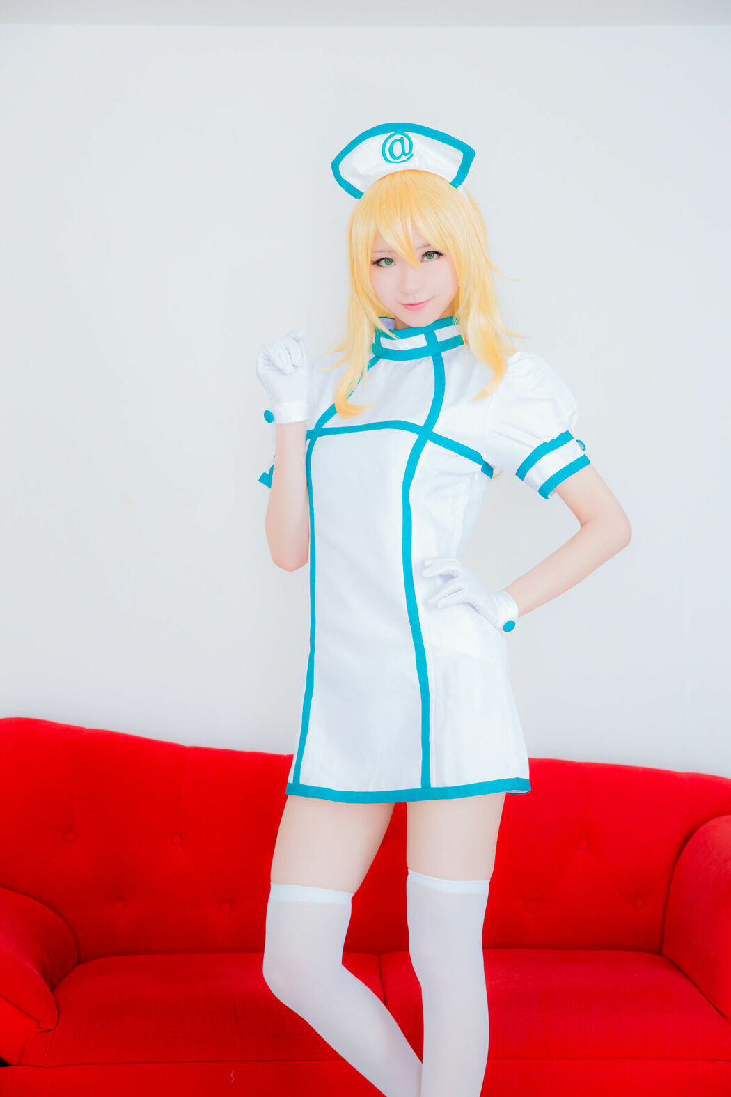 Coser@Mikehouse ミケ – Top Idol Sleeping Beauty Part01 (70P)