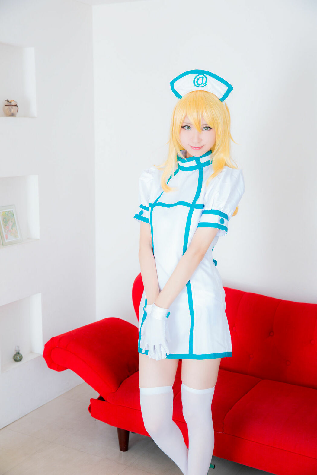 Coser@Mikehouse ミケ – Top Idol Sleeping Beauty Part01 (70P)