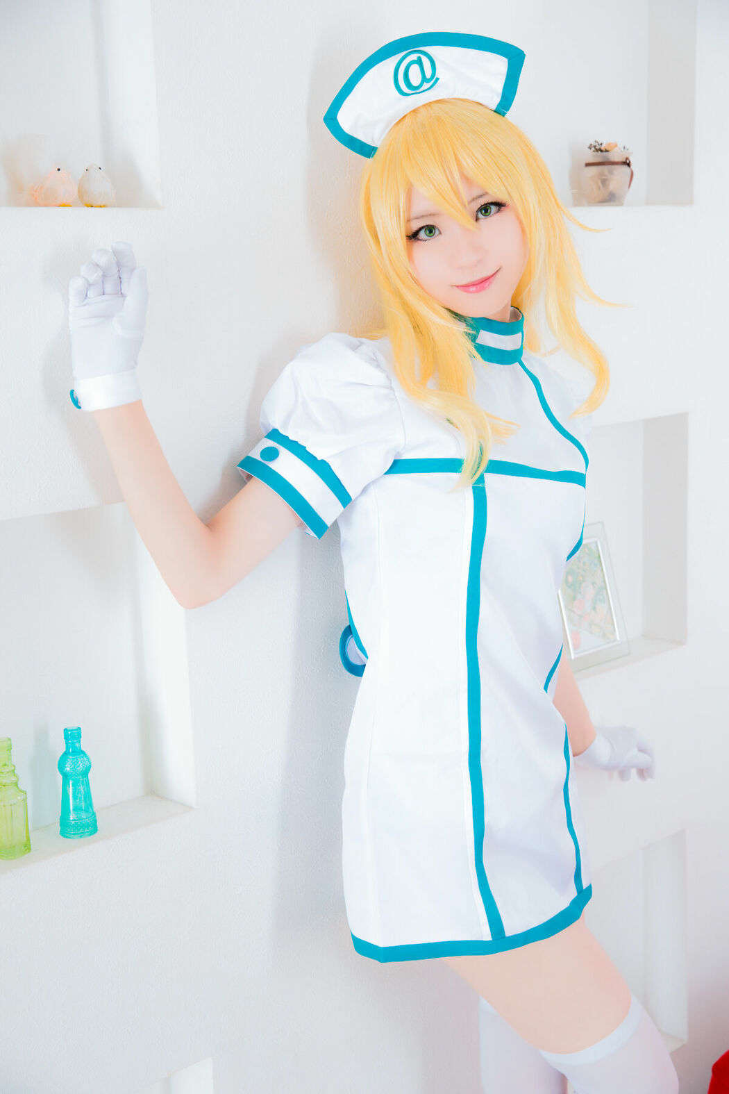 Coser@Mikehouse ミケ – Top Idol Sleeping Beauty Part01 (70P)