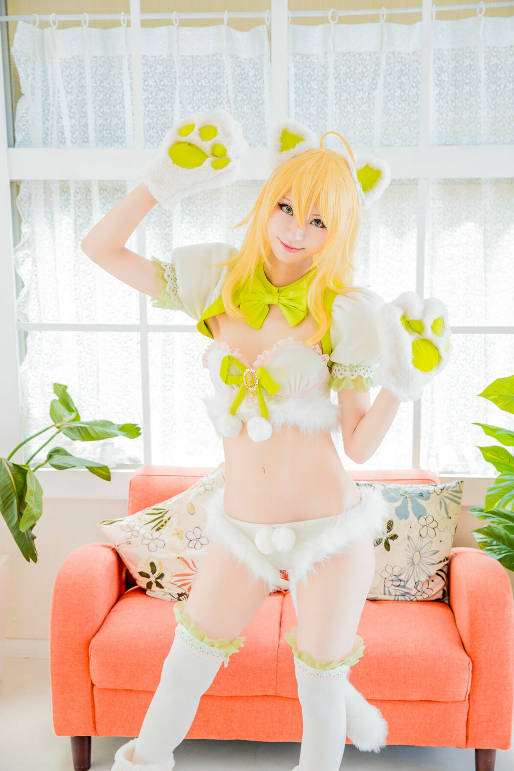 Coser@Mikehouse ミケ – Top Idol Sleeping Beauty Part02 (70P)