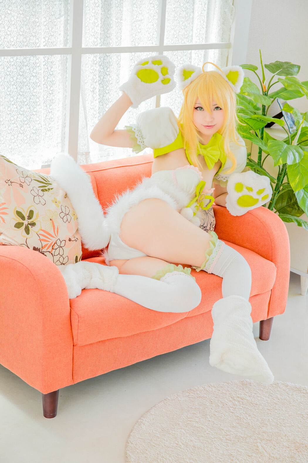 Coser@Mikehouse ミケ – Top Idol Sleeping Beauty Part02 (70P)