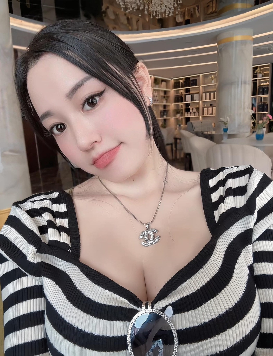 Trần Trưng (Yennie baby)