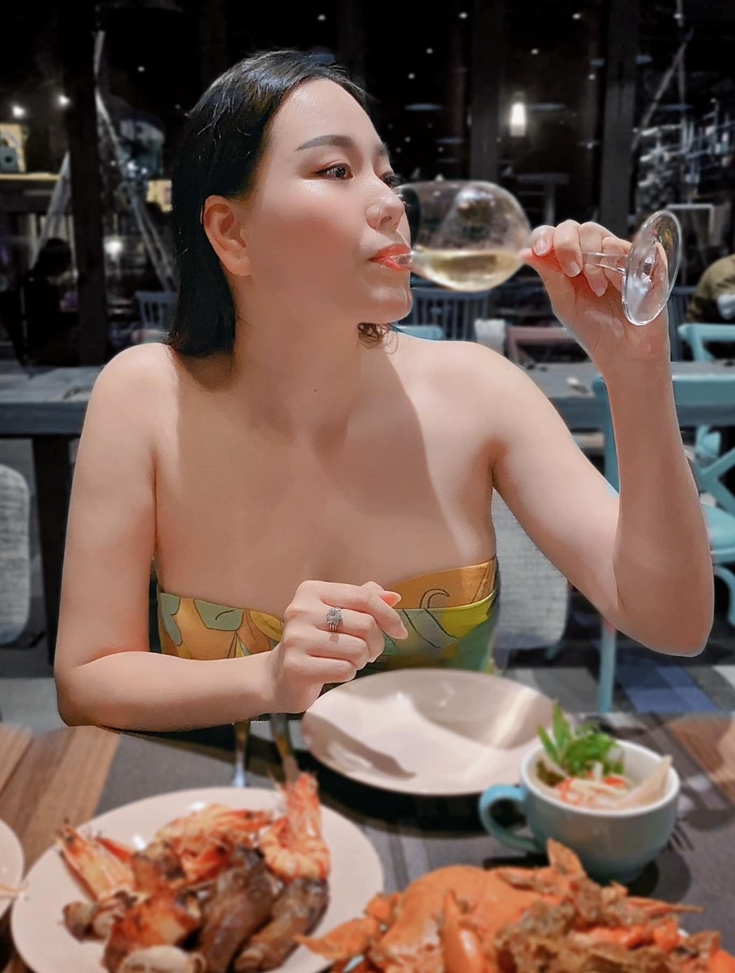 Trần Trưng (Yennie baby)