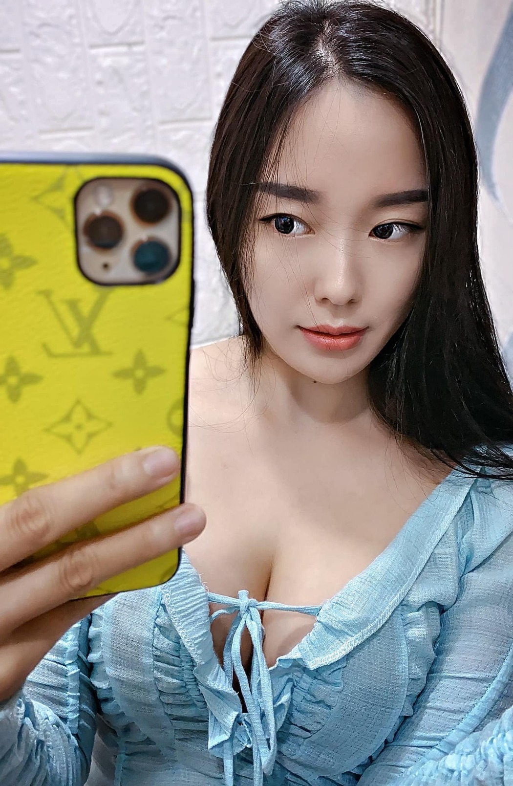 Trần Trưng (Yennie baby)