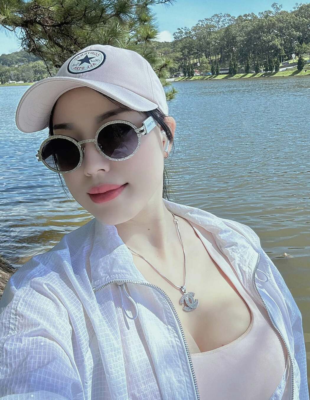 Trần Trưng (Yennie baby)