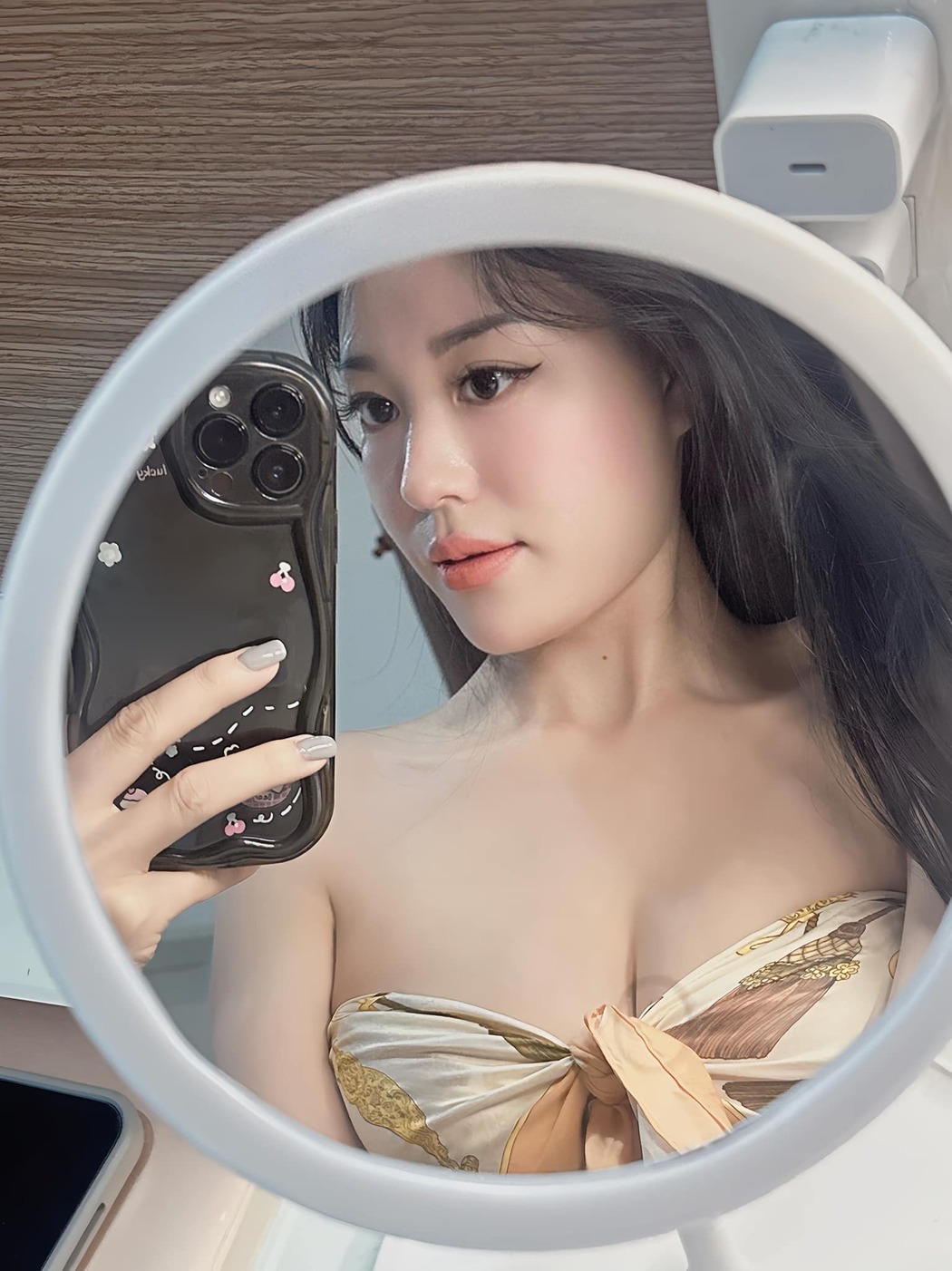 Trần Trưng (Yennie baby)