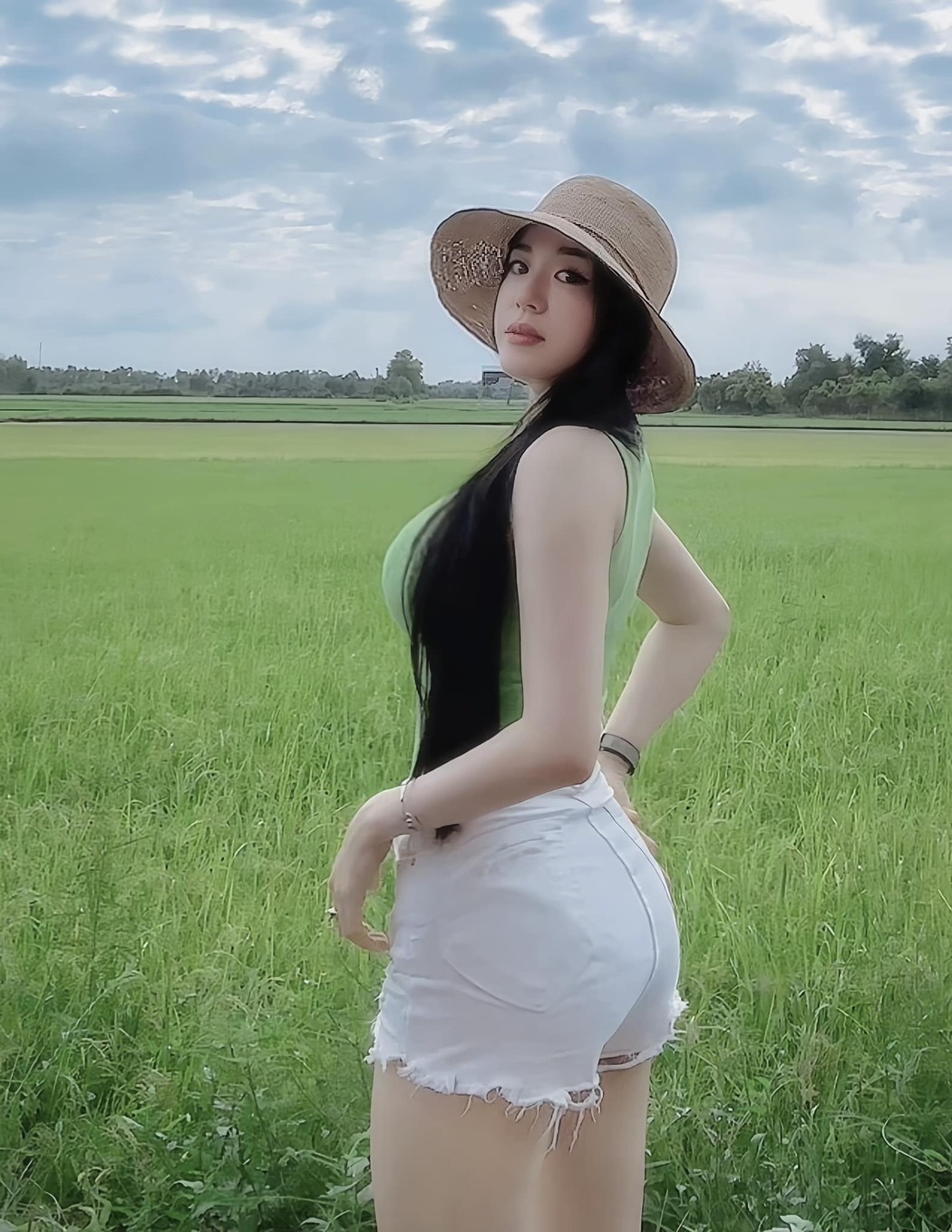 Trần Trưng (Yennie baby)