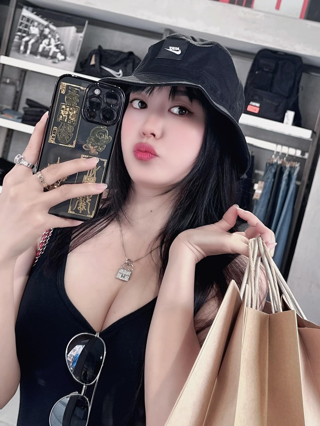 Trần Trưng (Yennie baby)