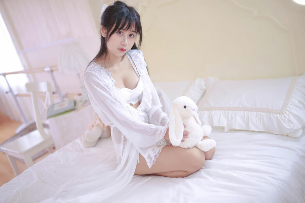 Coser@萌芽儿o0 – 白茶清欢 (23P)