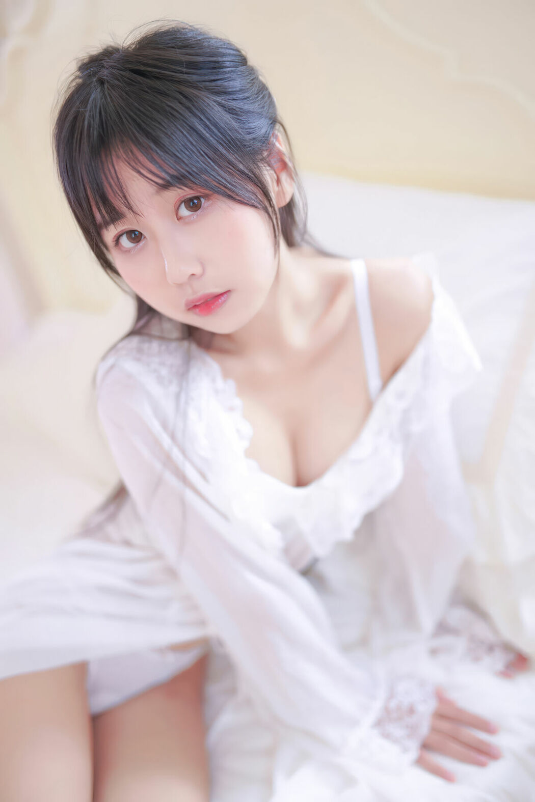 Coser@萌芽儿o0 – 白茶清欢 (23P)