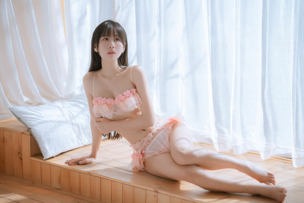 Coser@萌芽儿o0 – 粉 (46P)