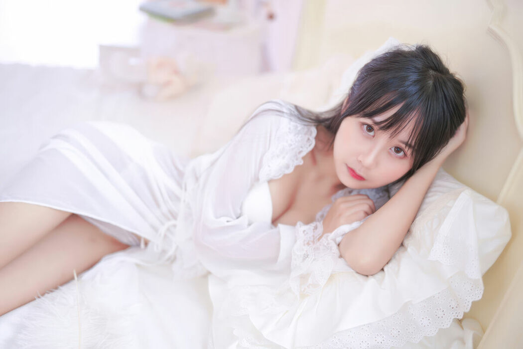 Coser@萌芽儿o0 – 白茶清欢 (23P)