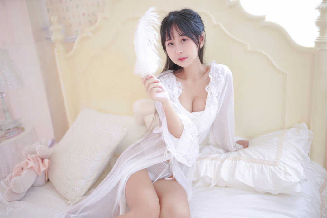 Coser@萌芽儿o0 – 白茶清欢 (23P)