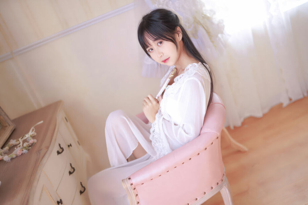 Coser@萌芽儿o0 – 白茶清欢 (23P)