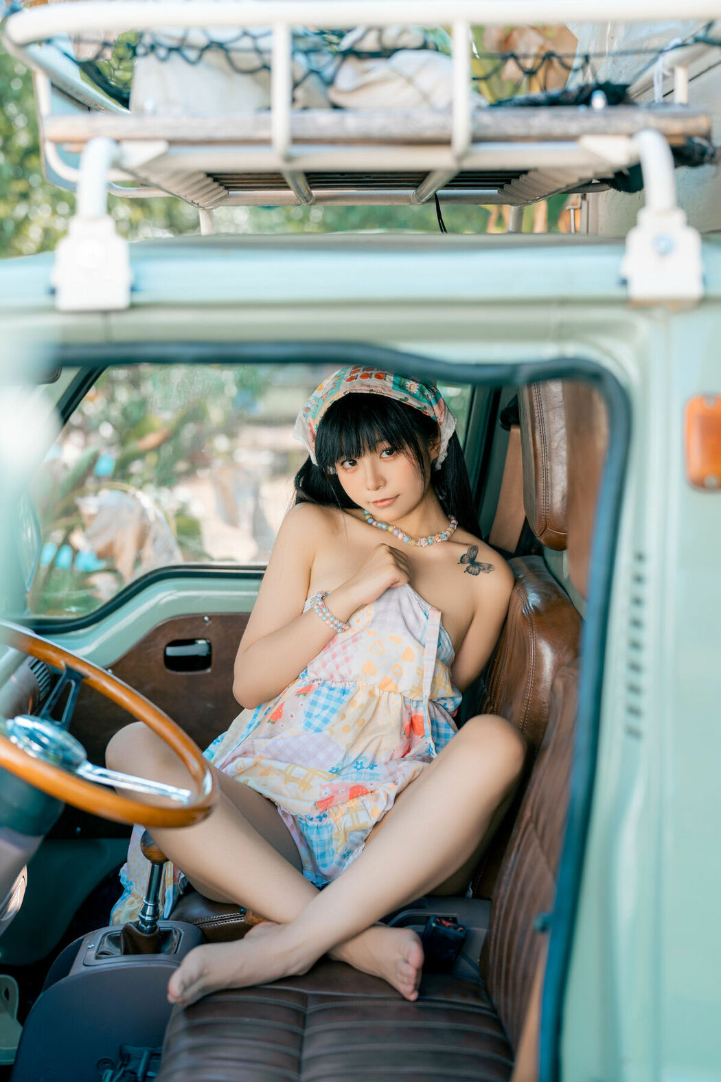 Coser@花音葉子 – 夏天的记忆 (40P – 1V)