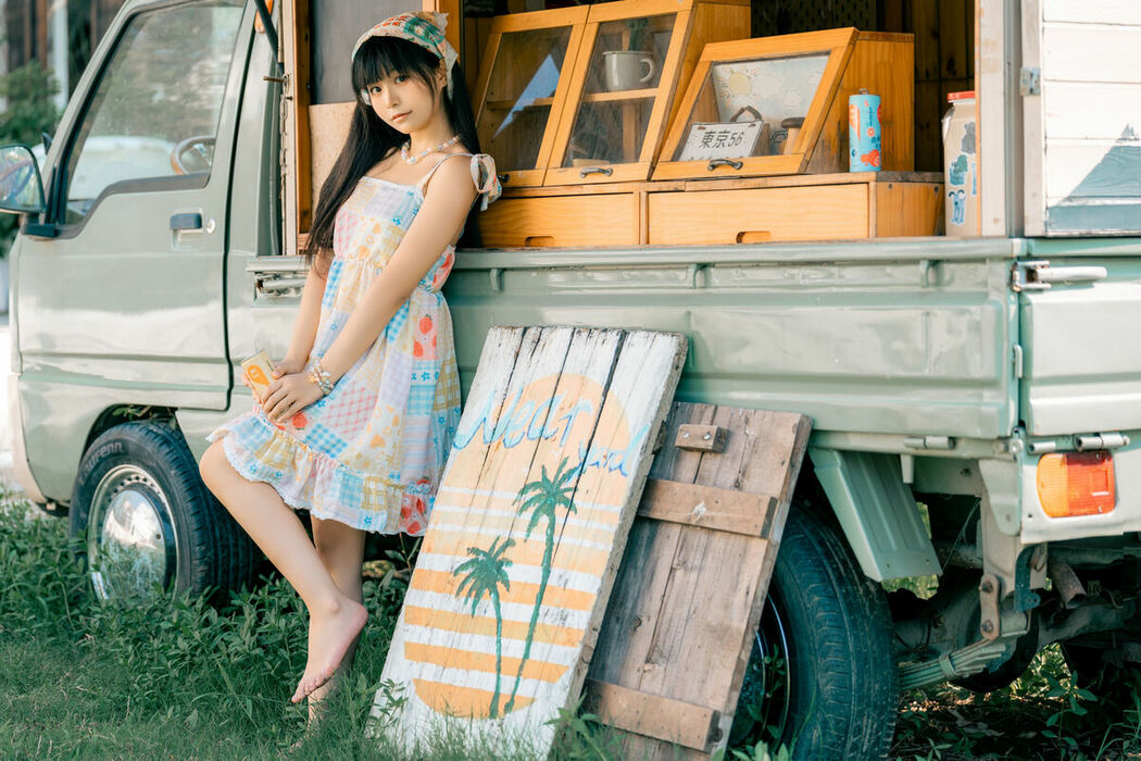 Coser@花音葉子 – 夏天的记忆 (40P – 1V)