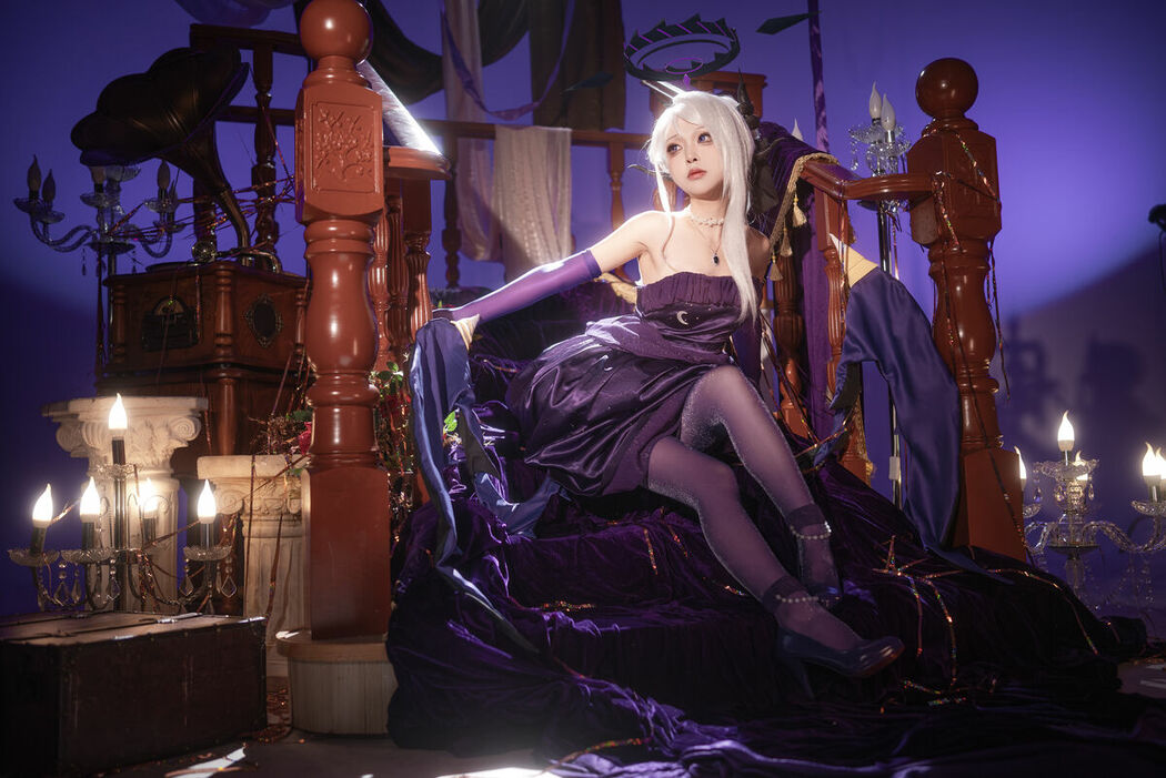 Coser@矢量鱼 – 蔚蓝档案 空崎日奈连衣裙 (35P)