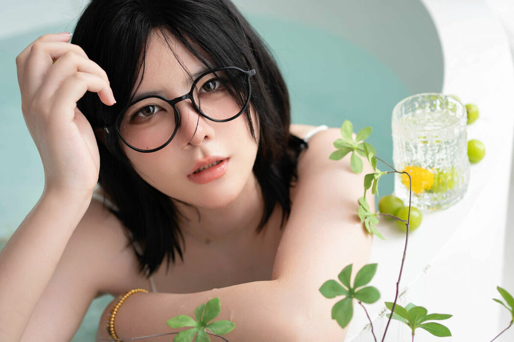 Coser@眼酱大魔王w – 热风 Part01 (56P)