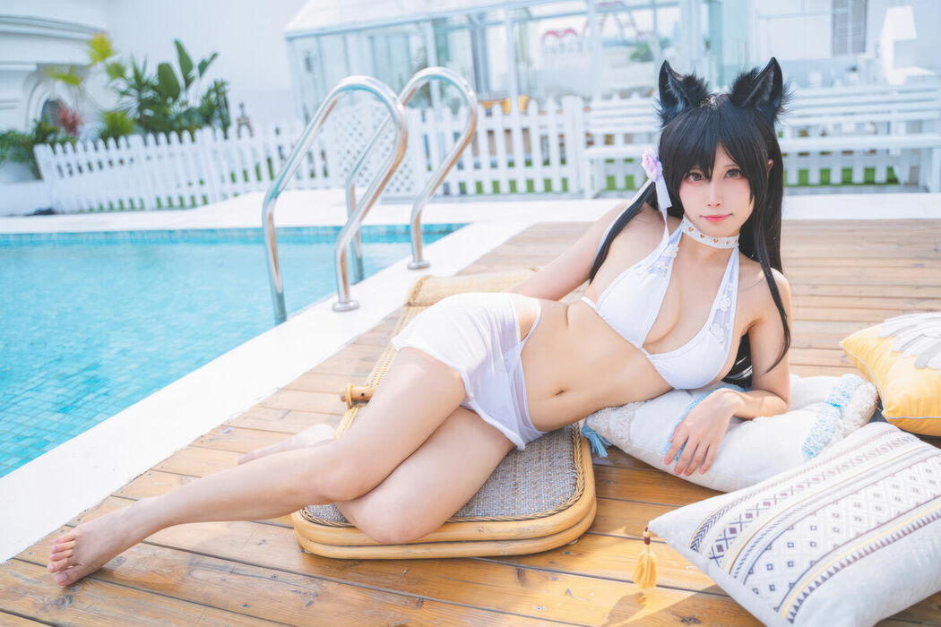 Coser@三無人型 – 碧蓝航线 爱宕 泳装 (31P)