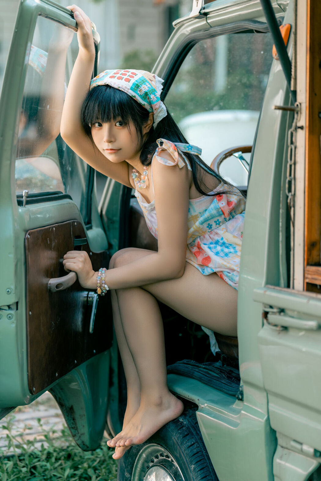Coser@花音葉子 – 夏天的记忆 (40P – 1V)