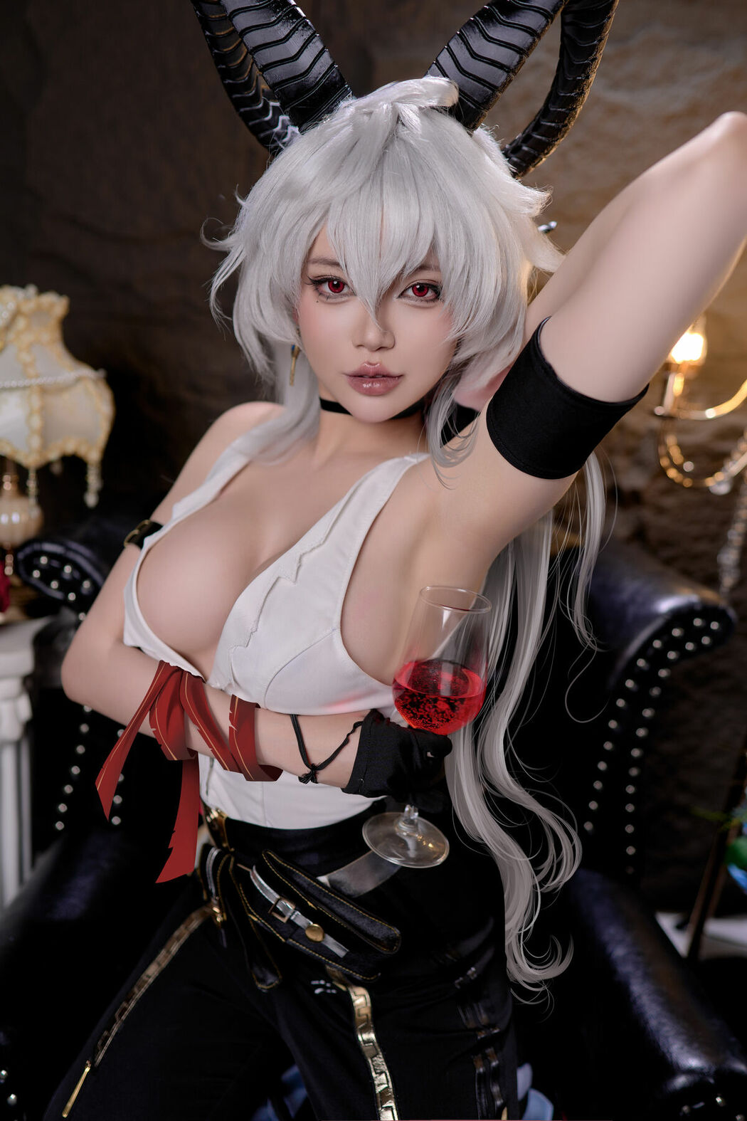 Coser@ZinieQ – Zani Wuthering Waves (50P – 10V)