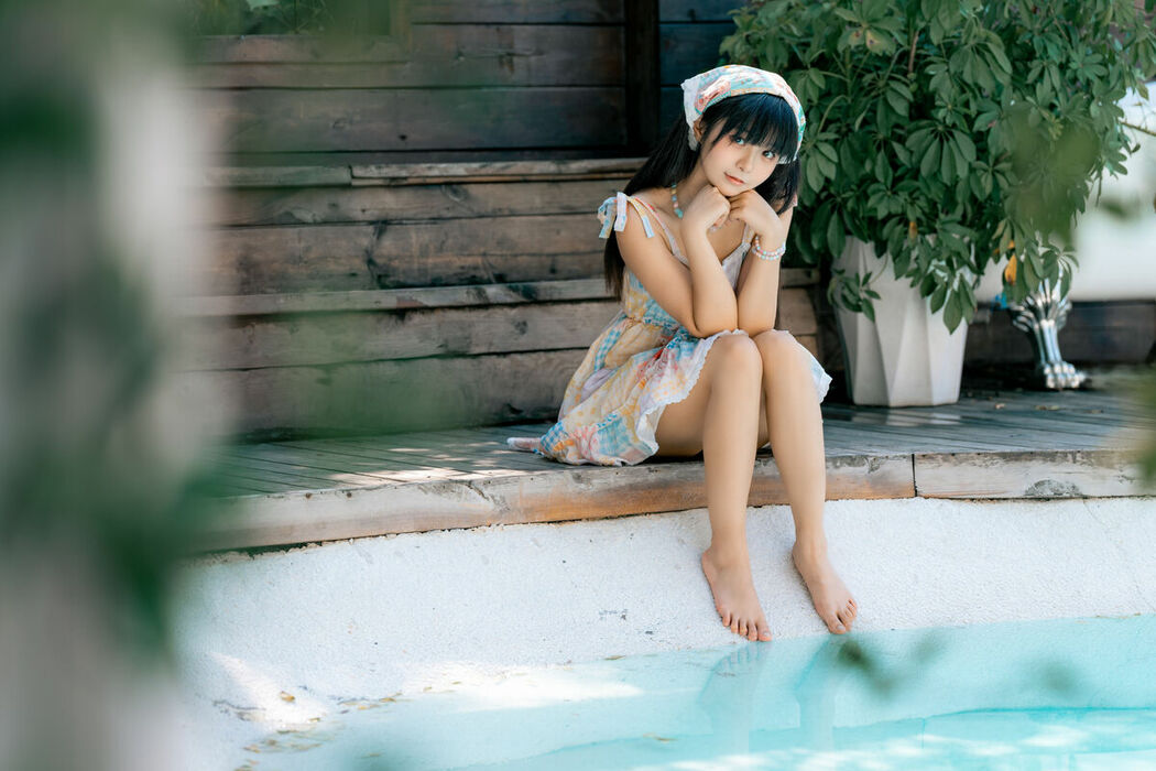 Coser@花音葉子 – 夏天的记忆 (40P – 1V)