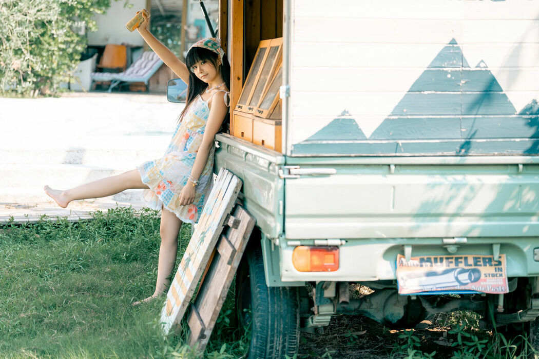 Coser@花音葉子 – 夏天的记忆 (40P – 1V)