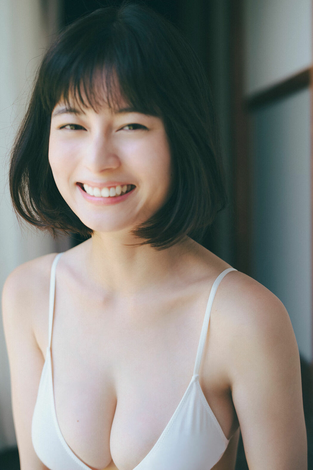 JP Sakurako Okubo 大久保桜子 – FLASHデジタル写真集 潮騒が聞こえる (59P)