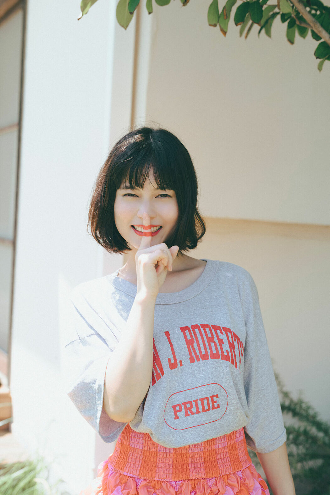 JP Sakurako Okubo 大久保桜子 – FLASHデジタル写真集 潮騒が聞こえる (59P)