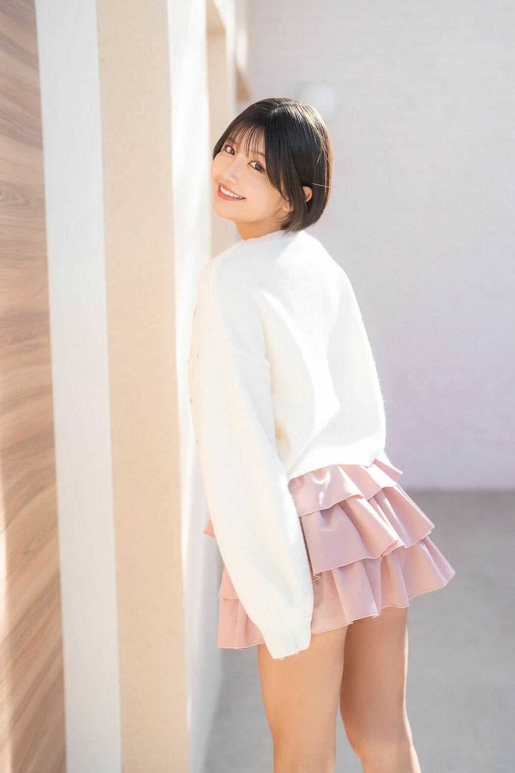 JP Enako えなこ And Shinonome Umi 東雲うみ And Ami Minami 南あみ – チームかわいい 週チャンデジグラ (67P)