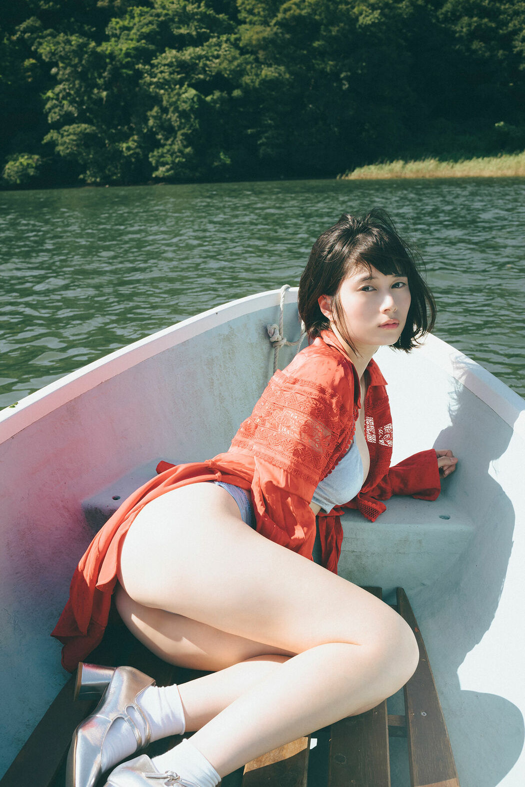 JP Sakurako Okubo 大久保桜子 – FLASHデジタル写真集 潮騒が聞こえる (59P)