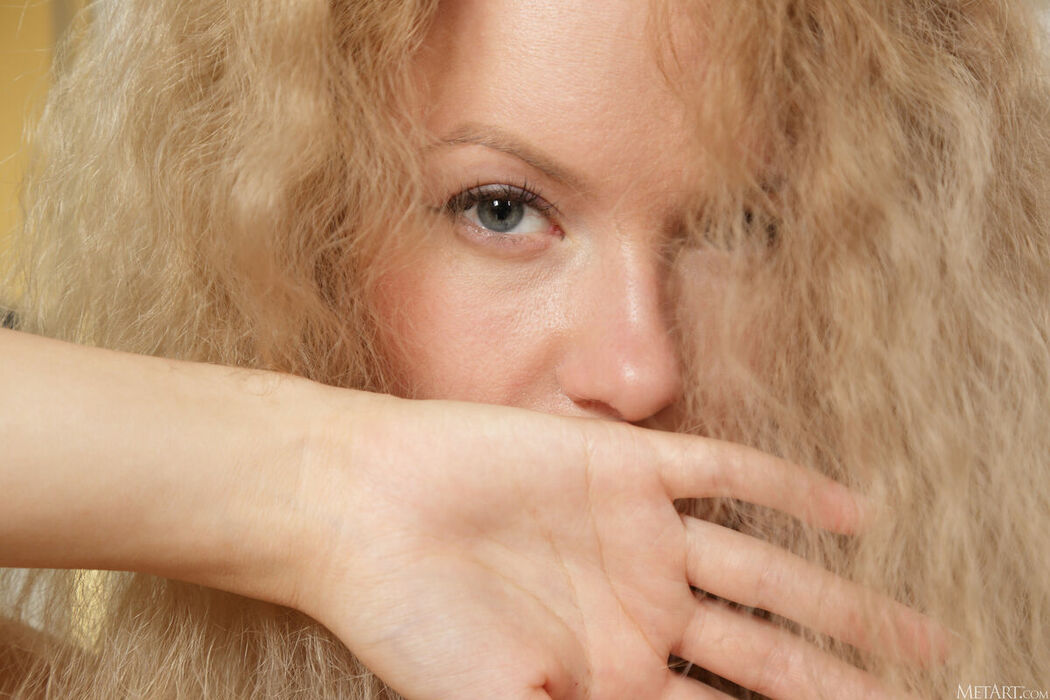 MetArt Luna Art – Glitter Girl Part02 (61P)