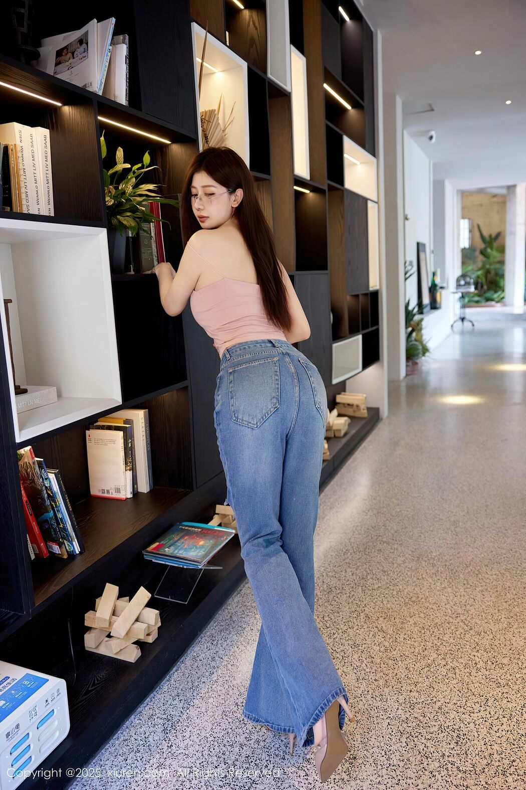 XiuRen秀人网 No.10983 Yin Tian Tian Sunny (84P)