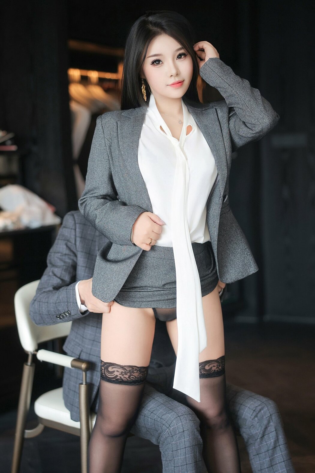 XR Uncensored Mai Tian 麦田 – R18 秀人网模特 OL职业装 (91P) Cover Photo