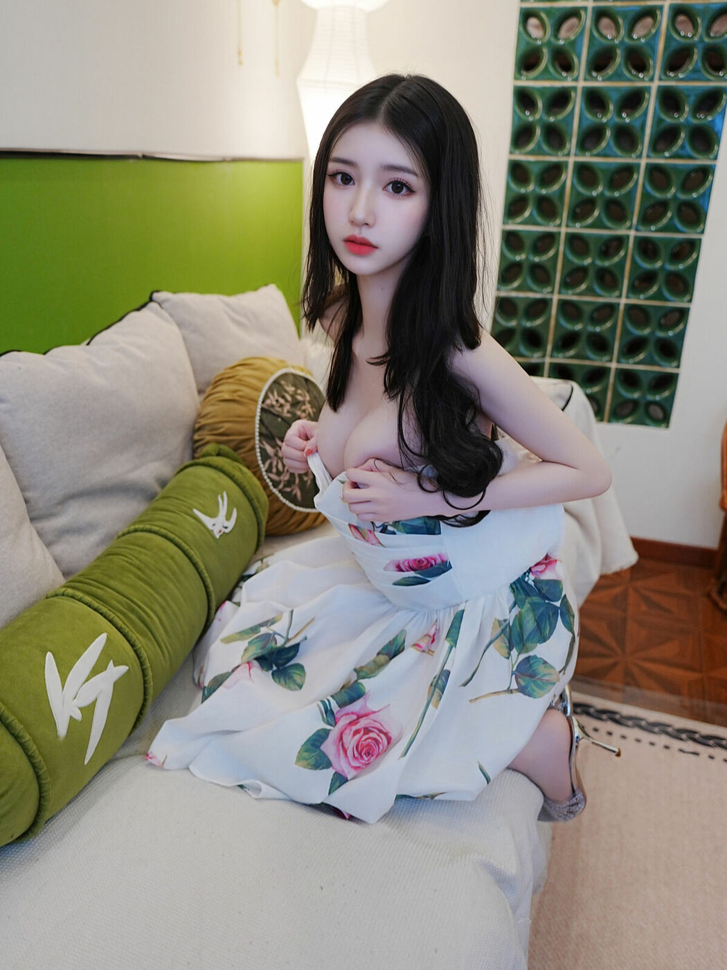 XR Uncensored Bai Xiao Die 白小蝶 – 肉丝连衣花裙 (88P)